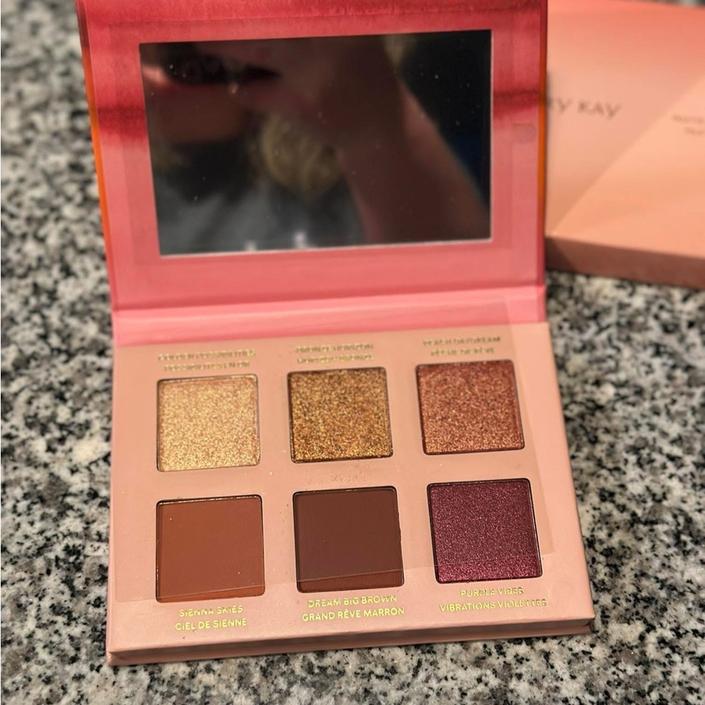 Mary Kay warm hues eyeshadow palette